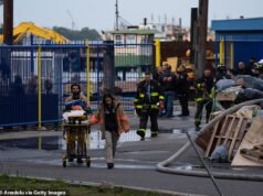 Gran explosión en astillero de Nueva York deja al menos un muerto y 37 heridos después de que trabajadores quedaran atrapados por el fuego