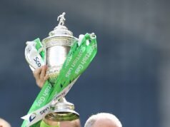 Martin O’Neill mantendrá conversaciones cruciales con Dermot Desmond sobre el futuro del Celtic, pero admite que el club de Parkhead debería buscar un entrenador más joven a largo plazo.