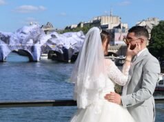 Olvídese de la división Norte-Sur en materia de empleo y precios de la vivienda, ahora es la guerra matrimonial: las parejas del Norte son las más felices, con Sheffield, Stoke y Leeds liderando la liga de matrimonios felices.