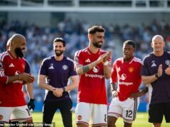 Michael Carrick habla sobre el futuro de Bruno Fernandes, un año después de que la mega oferta financiera de Arabia Saudita dejara al capitán del Man United “herido” y afirmara que el club “quería que me fuera”