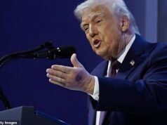 Trump regresa al hospital por TERCERA vez en 13 meses mientras los ex médicos de la Casa Blanca hacen sonar la alarma