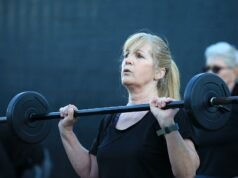Beneficios de la creatina, salud cerebral y dosis para las mujeres