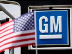 Los empleados de GM despedidos afirman que los dejaron en reuniones virtuales frías y programadas