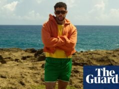 Alivio general porque Bad Bunny trae de vuelta los pantalones cortos de largo normal | moda masculina