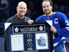 Maple Leafs da forma a la oficina principal con Mats Sundin y John Chayka