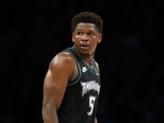 Anthony Edwards es cuestionable para jugar en el primer partido de los Timberwolves contra los Spurs