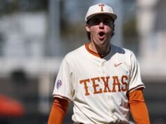 Béisbol universitario Semana 12: Top 25, mejores momentos y qué ver