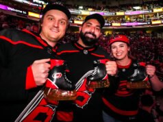 Los Carolina Hurricanes agotaron los patines de cerveza en 1 juego después del debut de la Copa de novedad viral
