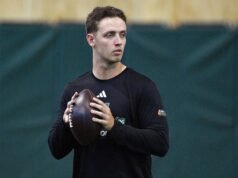 Carson Beck listo para superar una lesión en el brazo, se concentra en los Cardinals
