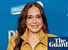La estrella de Broadway Jessica Vosk pide privacidad después de que una ‘superfan’ se cuela en el camerino | Teatro