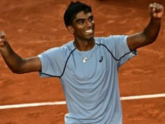 El sembrado No. 7 Taylor Fritz fue sorprendido en la primera ronda por el estadounidense Nishesh Basavareddy en su debut en el Abierto de Francia.