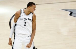 Spurs-Thunder: Victor Wembanyama toca la chicharra de la primera mitad con un tiro desde media cancha en la victoria dominante de los Spurs