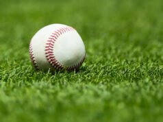 El ayudante del sheriff y el árbitro arrestados después de una pelea en un torneo de béisbol para adolescentes en Mississippi