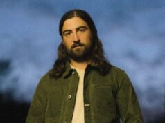Noah Kahan logra el primer número 1 en la lista de álbumes con “The Great Divide”