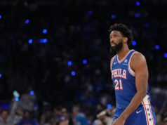 Joel Embiid de los 76ers es ‘cuestionable’ para el Juego 3 contra los Knicks debido a un esguince de tobillo y dolor en la cadera