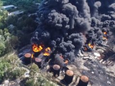 Una de las refinerías de petróleo más grandes de Rusia se incendia tras el ataque ucraniano