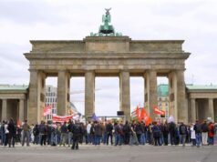 Miles de estudiantes alemanes protestan contra el servicio militar