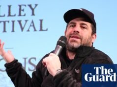 Hora punta en el Air Force One cuando el manager de Melania, Brett Ratner, se une al viaje de Trump a China | administración Trump