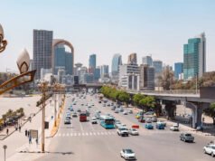 El primer país en prohibir las importaciones de automóviles de gasolina ahora tiene 100.000 vehículos eléctricos a medida que se acelera la transición eléctrica de África