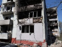 Rusia dice que ignoró el alto el fuego en Ucrania mientras las partes intercambian ataques