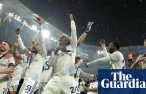 Victorious Villa celebra en Estambul tras 30 años esperando el trofeo | Villa Aston