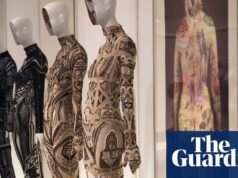 La exposición del Met Museum en el nuevo Costume Institute pone la moda a la par de los artefactos egipcios | Moda