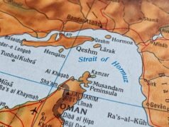 Irán propone un plan de seguro para el Estrecho de Ormuz: informe