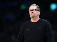 Según los informes, el entrenador de los Sixers, Nick Nurse, se retiró del equipo el martes para el funeral de su hermano.