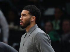 Jayson Tatum y los Celtics decidieron que seguir el ‘protocolo de regreso al juego’ por rigidez en la rodilla izquierda significaba perderse el Juego 7 contra los 76ers