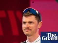 ‘Realmente aterrador’: Un accidente de terror deja al australiano Jay Vine con un codo roto y una conmoción cerebral | Gira por Italia