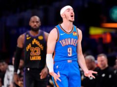 Thunder aguanta al final del Juego 4 para vencer a LeBron James y Lakers, barriendo la serie completa
