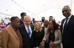 Netanyahu condena el racismo contra los etíopes y denuncia el asesinato de Zalka en una ceremonia conmemorativa estatal