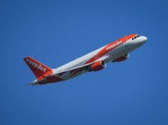 EasyJet culpa a la guerra en Oriente Medio por la caída de las reservas de verano