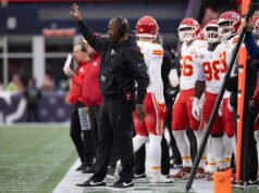 El tribunal desestima el caso de agresión doméstica contra el entrenador de backs defensivos de los Chiefs, Dave Merritt