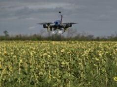 ¿Ciencia ficción o realidad en el campo de batalla? Ucrania depende de enjambres de drones