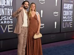 Parejas de música country calientan la alfombra roja de los Premios ACM 2026