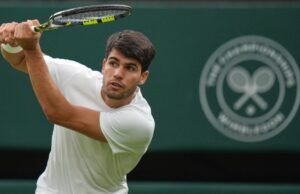 Carlos Alcaraz se retira de Wimbledon por lesión en la muñeca