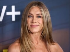 Los jeans con puños de los 90 de Jennifer Aniston son la tendencia más cool de la primavera