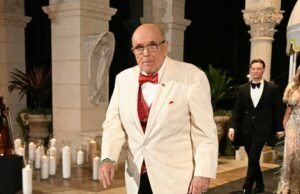 El exalcalde Rudy Giuliani hospitalizado en estado crítico