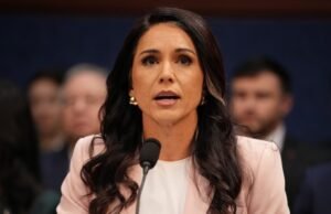 Tulsi Gabbard dimite como directora de inteligencia nacional