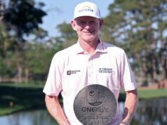 El golfista Brandt Snedeker logra una emotiva victoria en el Día de la Madre