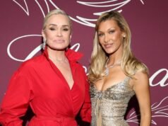 Yolanda Hadid hace una rara aparición en la alfombra roja con Bella