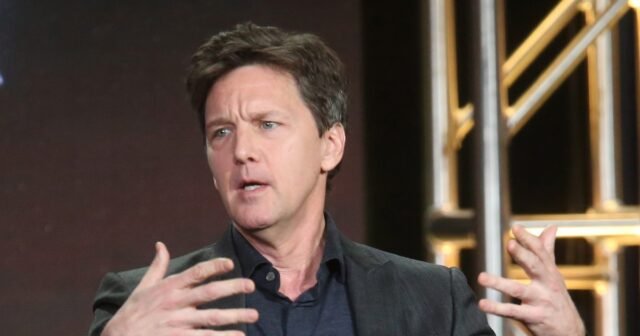 GettyImages-504199966-Andrew-McCarthy-Details-How-Cheers-Helped-Him-Get-Sober-e1779320326120.jpg
