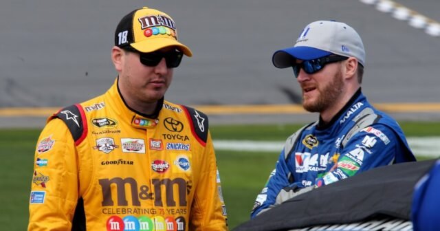 GettyImages-510254484-Dale-Jr-and-Kyle.jpg