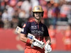 IPL 2026 – RCB anuncia el regreso de Jacob Bethell a Inglaterra tras sufrir una lesión