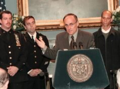 El alcalde estadounidense Rudy Giuliani está en el Salón de la Fama de Nueva York