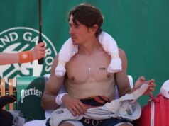 La ola de calor de Roland-Garros afecta las canchas de arcilla y envía a los fanáticos a los aspersores