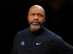 El entrenador del Magic Fire, Jamahl Mosley, después de otra derrota en la primera ronda de los playoffs