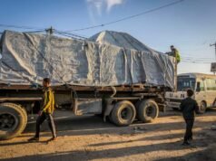 Las FDI acusan a dos soldados de contrabando de cigarrillos, robo de municiones y violaciones fiscales relacionadas con Gaza