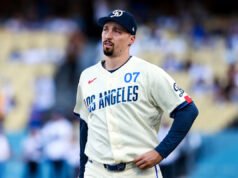 Los Dodgers descartan a Blake Snell antes de su segunda apertura de temporada y lo colocan en IL con cuerpos sueltos en el codo izquierdo